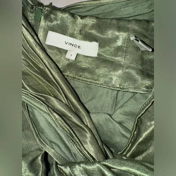NWOT Vince Twist Front Skirt in Dark Pistachio Size 2 - Picture 10 of 10